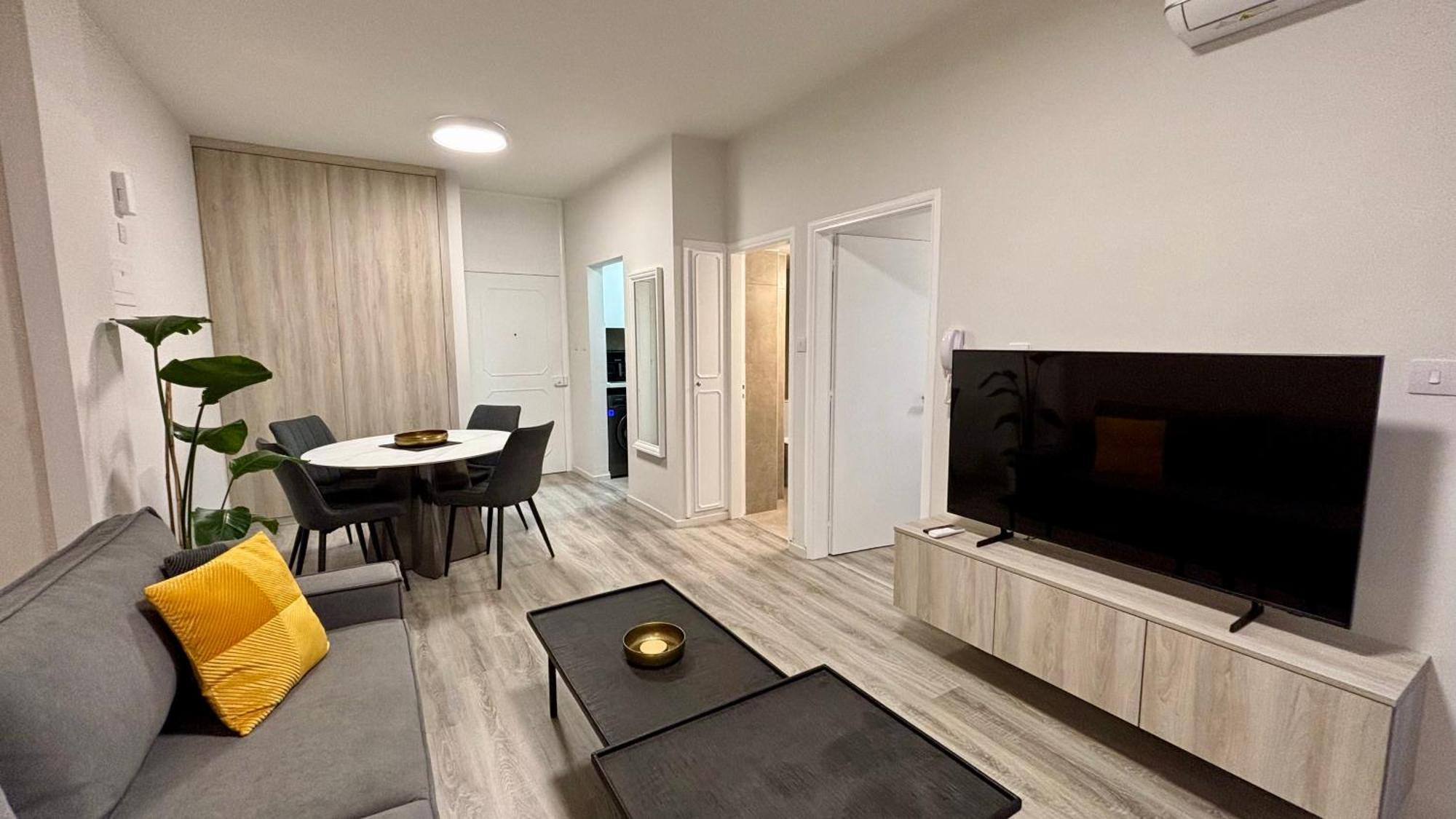 Seabreeze City Center Flats By Trulycyprus Limassol Exterior photo